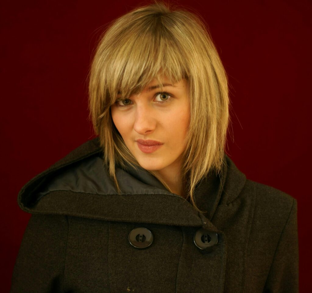 Face shape guide for choosing the best curtain bangs style