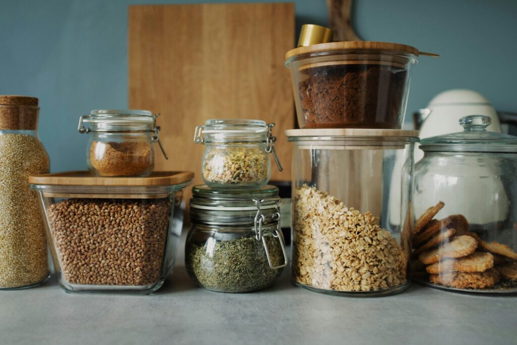 zero waste lifestyle kitchen storage in glass jars
