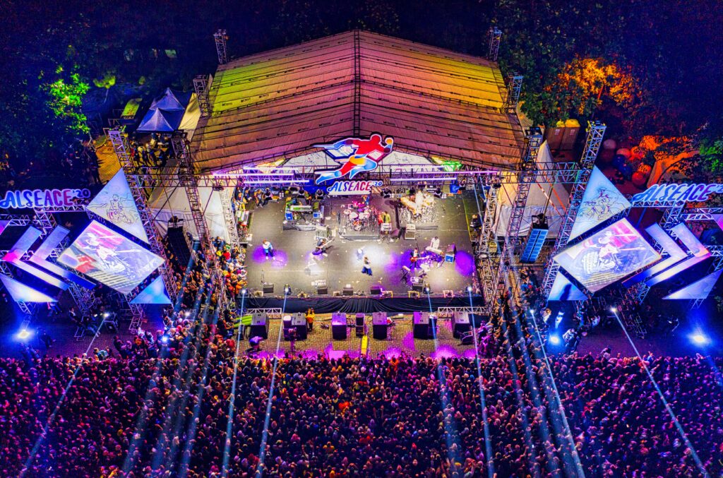 Aerial view of Astroworld Festival stage (before 2021).